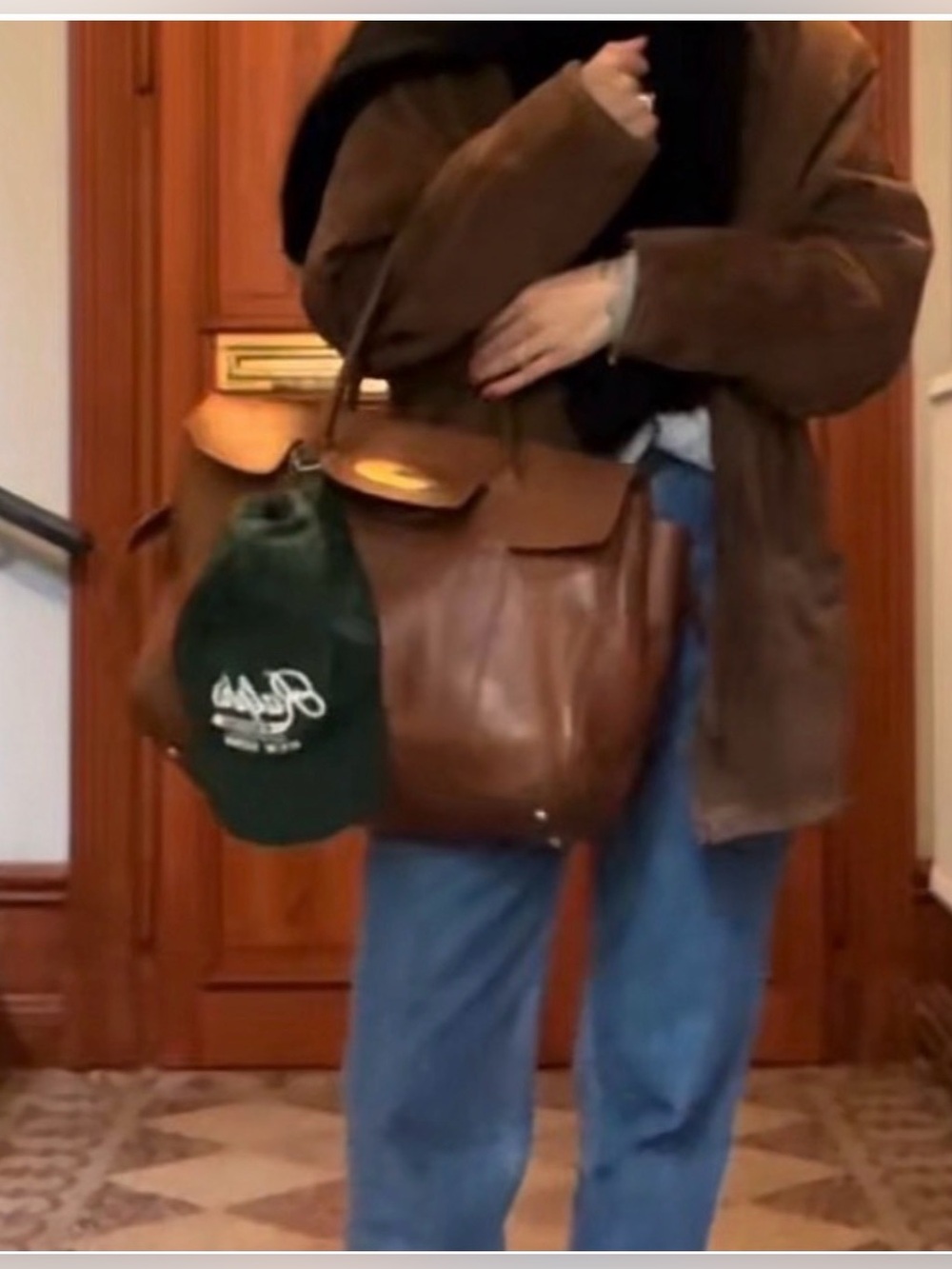 Authentic Mulberry bayswater in Oak. - Picture 17 of 17